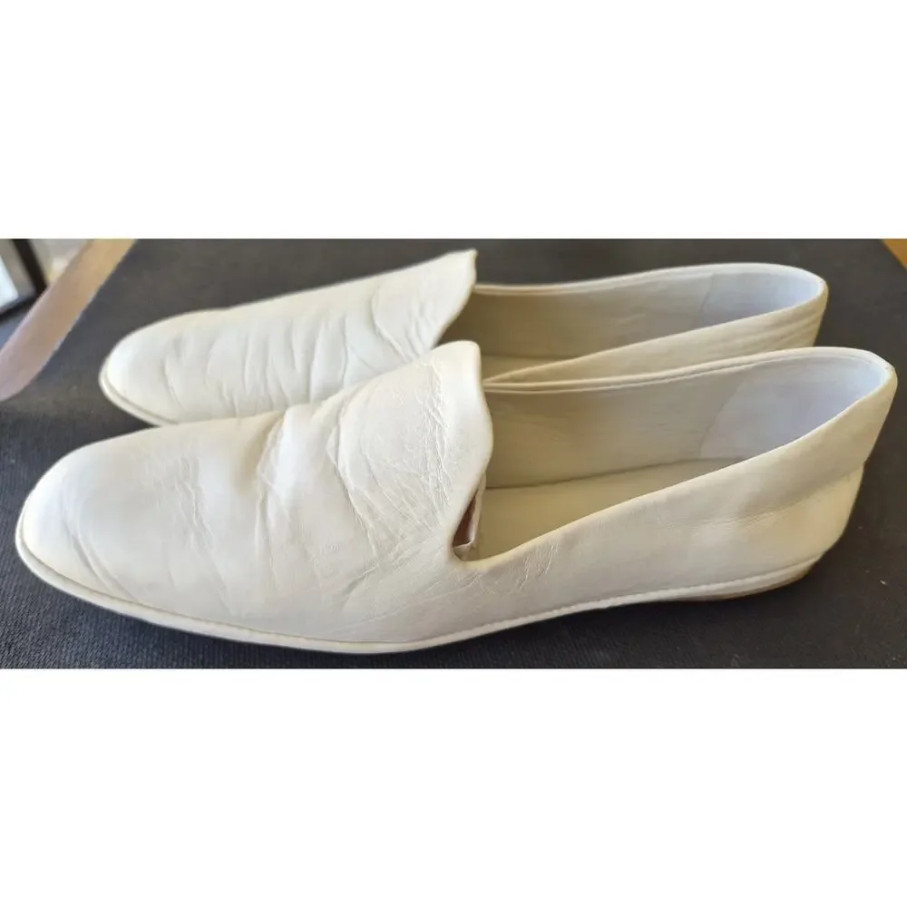 Vince Camuto Paz Leather Flat Slip-On Loafer in Off White Women's Size 6.5